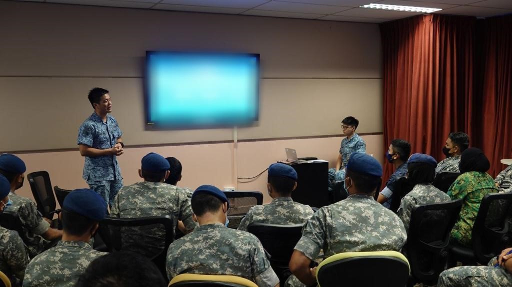 INTAKE 21 AIR FORCE OFFICER CADETS VISIT TO THE REPUBLIC OF SINGAPORE AIR FORCE TRAINING COMMAND
