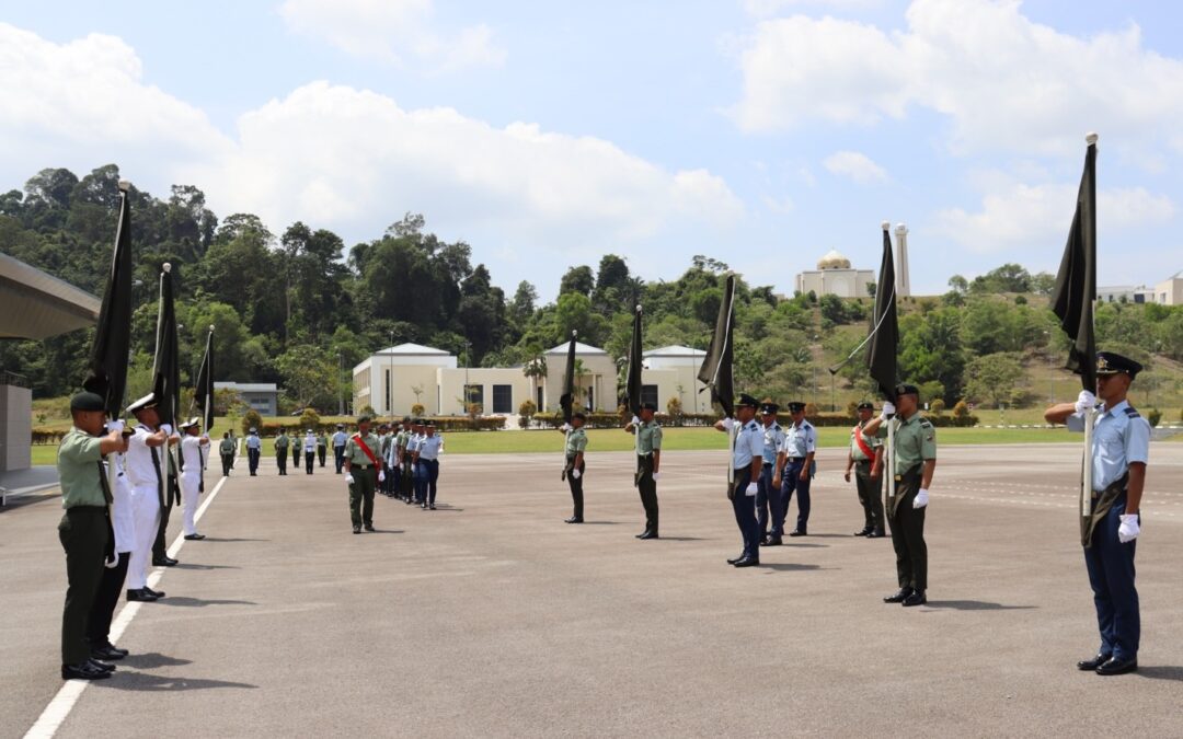 OFFICER CADET SCHOOL (OCS) INTAKE 22 CONDUCTED COLORS AND SWORD DRILL LESSON