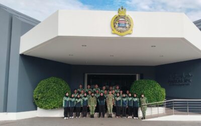 UNIVERSITI TEKNOLOGI BRUNEI MILITARY CADET VISIT TO OCS DA RBAF