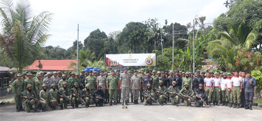 INTAKE 23 OFFICER CADET SCHOOL VALIANTLY TAKE ON THE 42 KM COMMANDERS CHALLENGE